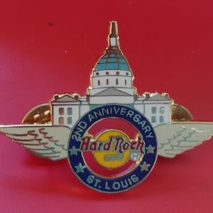 Hard Rock Cafe St. Louis Capital pin.